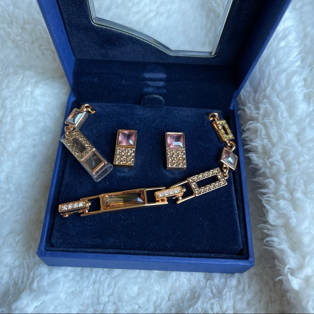NIB Swarovski Pink Bronze Earring and Bracelet Set